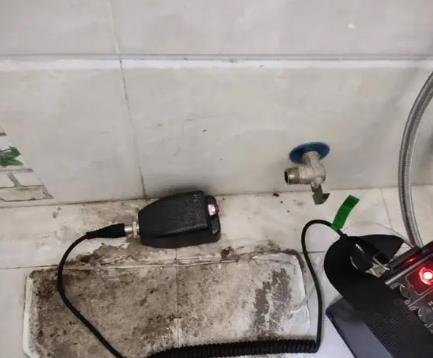 武陵源屋顶漏水维修公司分享下卫生间漏水的危害及解决方法